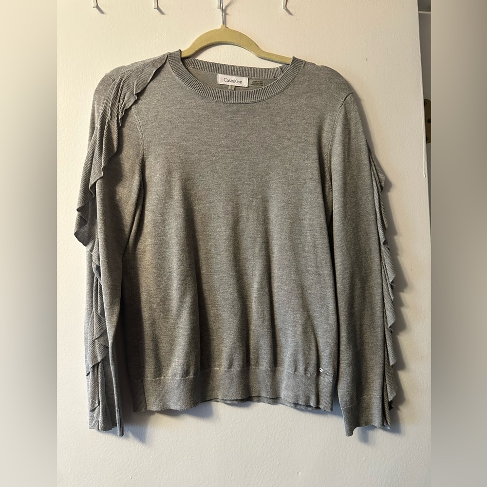 Calvin Klein grey sweater with flowy ruffle trimmed sleeves, size small